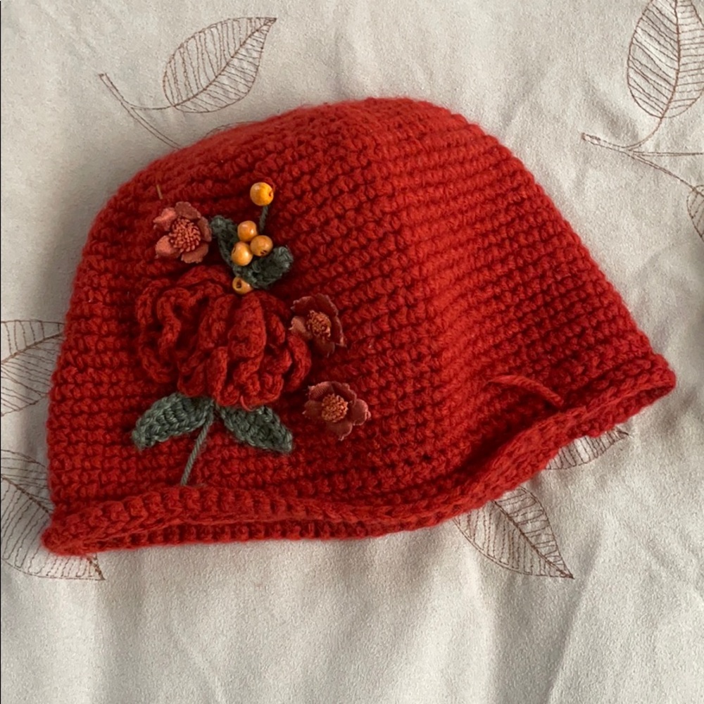 Winter hats - Picture 2 of 10